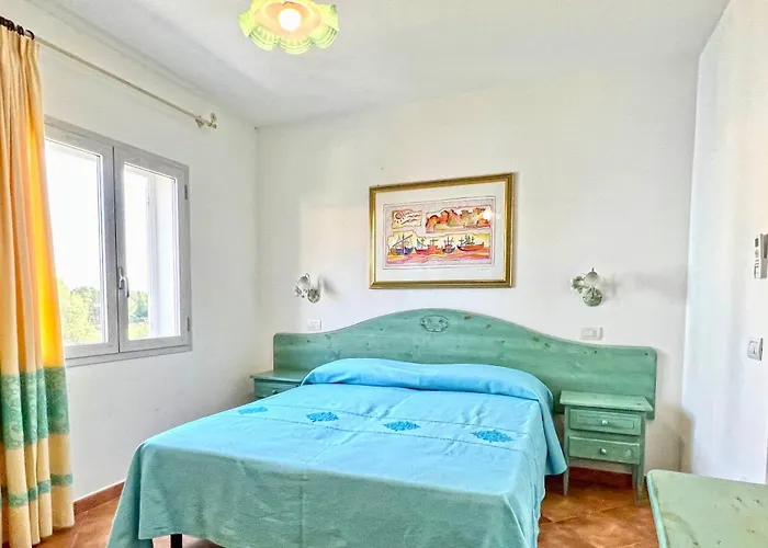Ξενοδοχείο με διαμερίσματα Isa-residence In With Air Conditioning And Private Outdoor Area Orosei