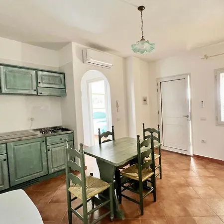 Апарт-отель Isa-residence In With Air Conditioning And Private Outdoor Area Орозеи