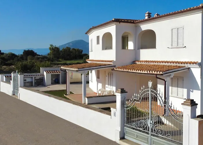 Isa-residence In With Air Conditioning And Private Outdoor Area 3* Orosei